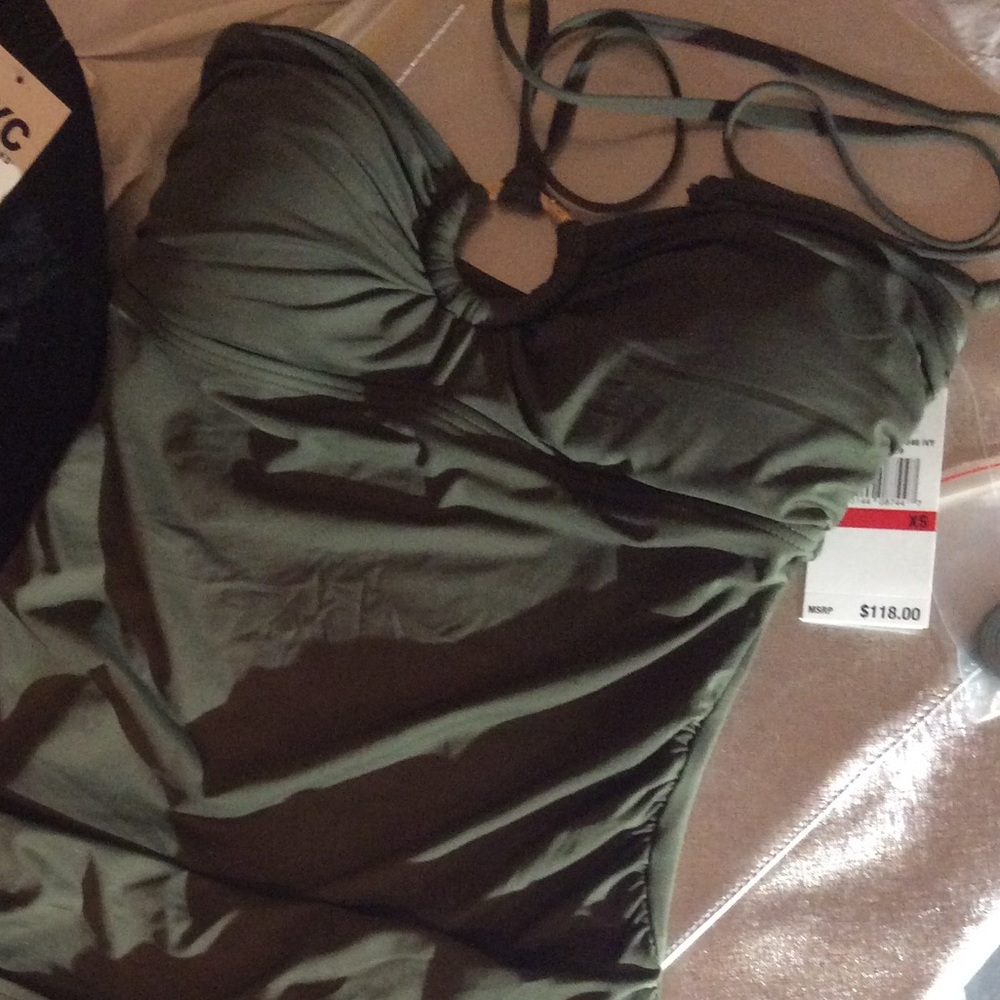 HP⭐️MICHAEL Michael Kors Bandeau Tankini NWT XS - Picture 8 of 8